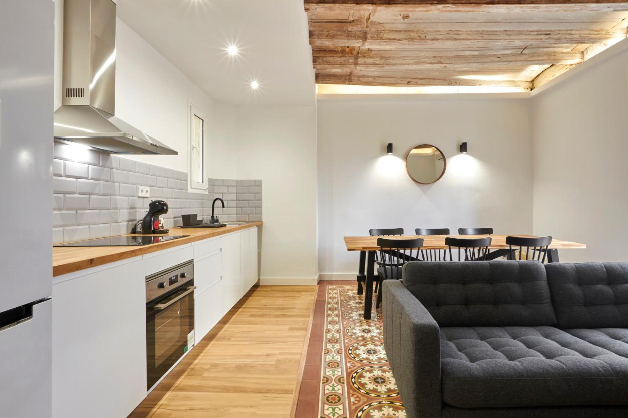 Comfortable Apartment Next To Apolo Theater บาร์เซโลนา ภายนอก รูปภาพ